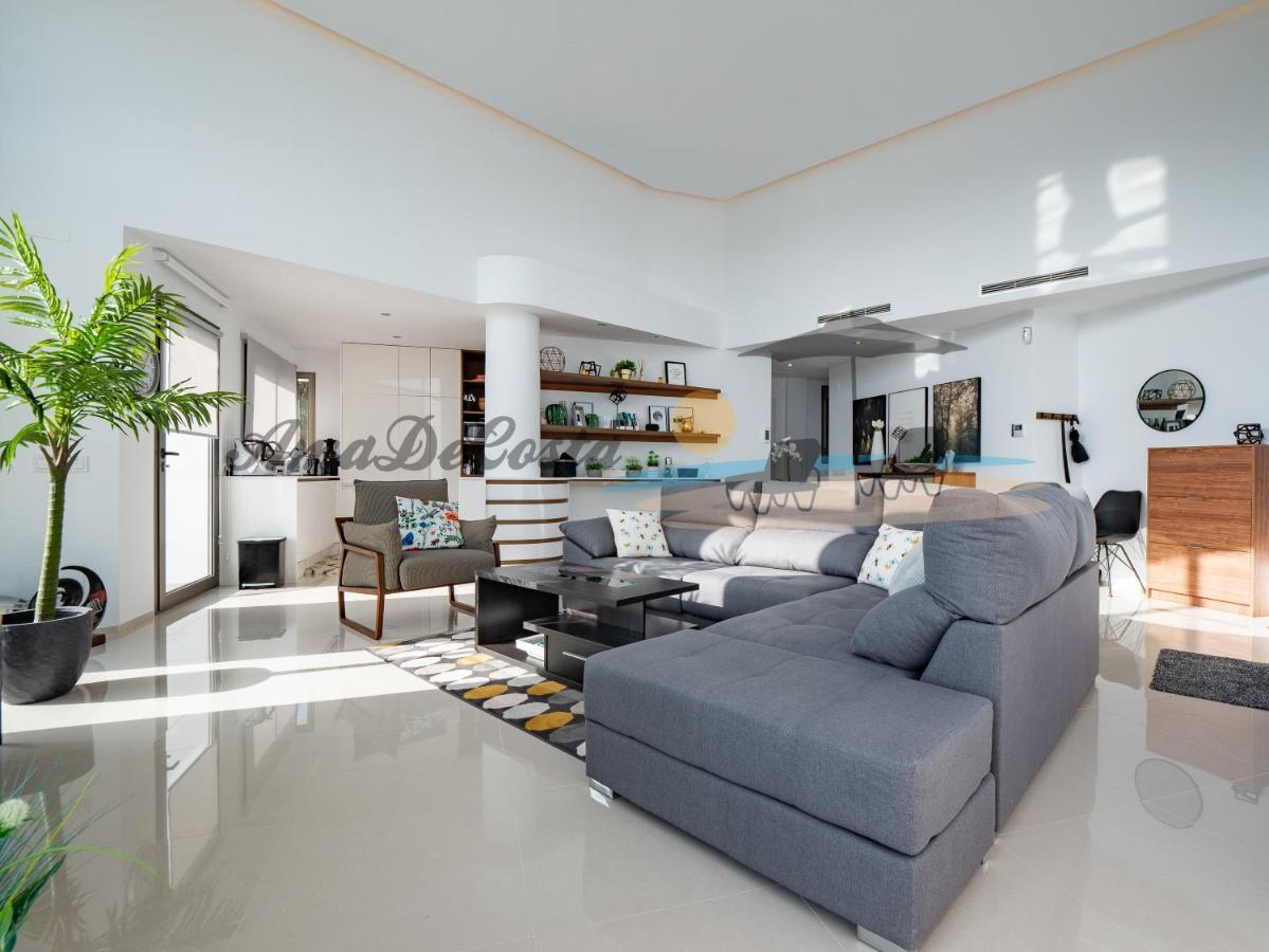 Villa Dominica Рохалес Екстериор снимка